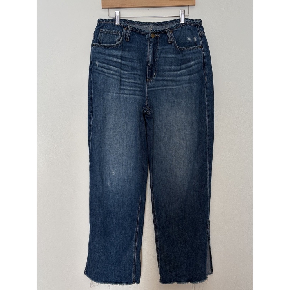 Evereve Slouchy Wide leg Jeans With Side Slit,‎ Size 12/31